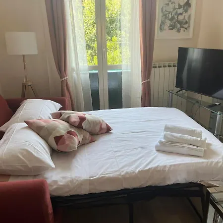 Mi Casa Es Su Casa *